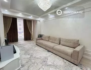 3-комнатная квартира, этаж 4 из 18, 100 м²