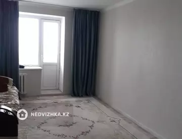 2-комнатная квартира, этаж 4 из 10, 54 м²