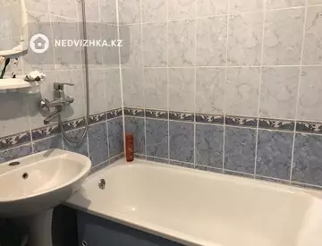 2-комнатная квартира, этаж 4 из 10, 54 м²