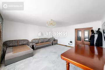 2-комнатная квартира, этаж 3 из 6, 94 м²