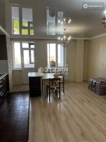 2-комнатная квартира, этаж 11 из 21, 87 м²