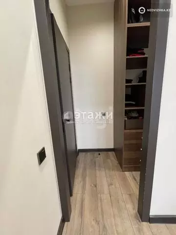 3-комнатная квартира, этаж 8 из 9, 74 м²