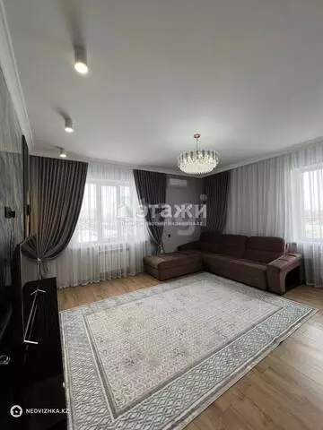 3-комнатная квартира, этаж 2 из 18, 104 м²