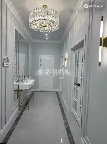 2-комнатная квартира, этаж 8 из 9, 70 м²