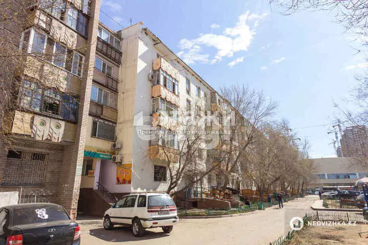 90 м², 4-комнатная квартира, этаж 3 из 5, 90 м², изображение - 1