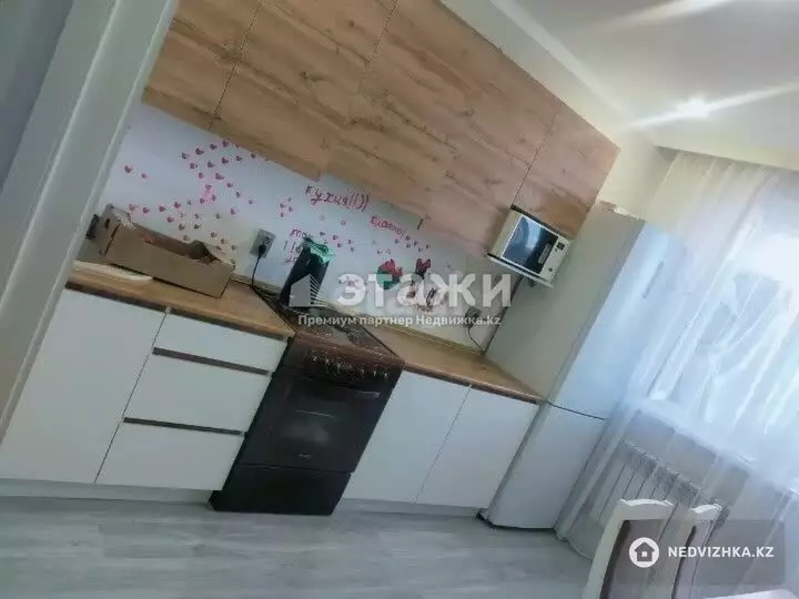 60 м², 3-комнатная квартира, этаж 2 из 9, 60 м², изображение - 1