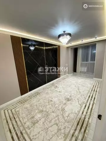 3-комнатная квартира, этаж 8 из 9, 60 м²