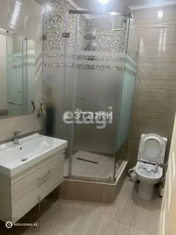 4-комнатная квартира, этаж 2 из 10, 164 м²