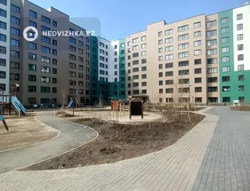 1-комнатная квартира, этаж 3 из 9, 42 м²