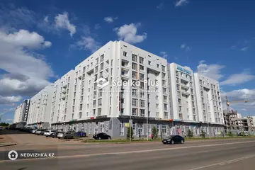 1-комнатная квартира, этаж 2 из 12, 38 м²