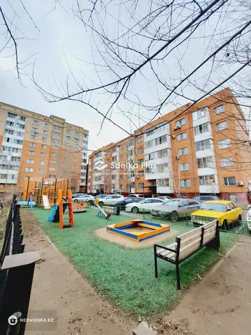 3-комнатная квартира, этаж 5 из 6, 84 м²
