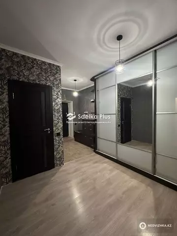 2-комнатная квартира, этаж 13 из 14, 61 м²