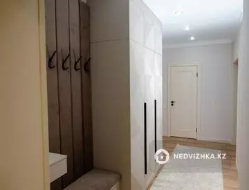 70 м², 2-комнатная квартира, этаж 4 из 9, 70 м², посуточно, изображение - 17