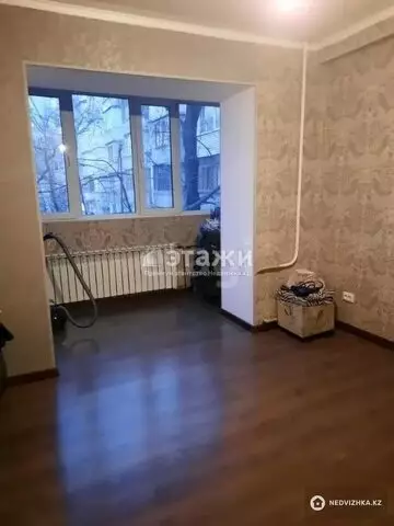 2-комнатная квартира, этаж 2 из 5, 49 м²