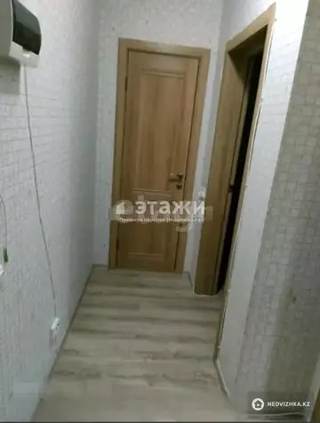 1-комнатная квартира, этаж 2 из 12, 37 м²