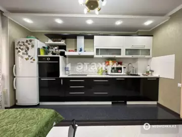 2-комнатная квартира, этаж 5 из 12, 80 м²