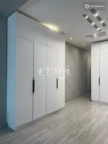 2-комнатная квартира, этаж 7 из 20, 70 м²