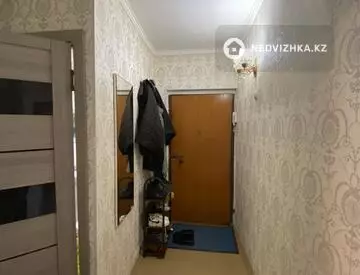 2-комнатная квартира, этаж 3 из 4, 40 м²