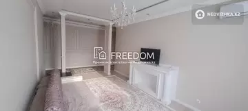 2-комнатная квартира, этаж 3 из 10, 74 м²