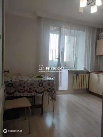 2-комнатная квартира, этаж 9 из 10, 71 м²