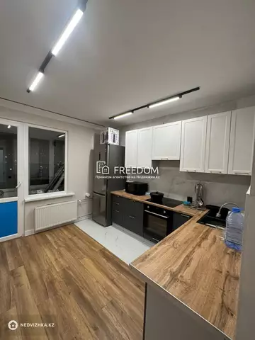 3-комнатная квартира, этаж 7 из 9, 94 м²