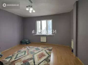 3-комнатная квартира, этаж 8 из 22, 140 м²