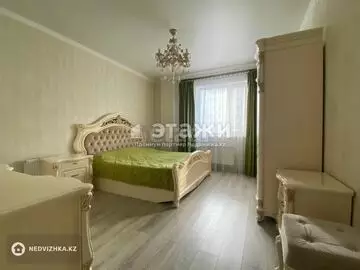 4-комнатная квартира, этаж 8 из 16, 110 м²