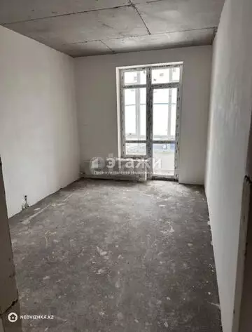 3-комнатная квартира, этаж 9 из 9, 92 м²