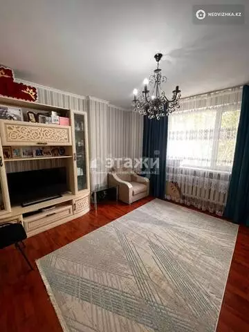 2-комнатная квартира, этаж 3 из 10, 52 м²