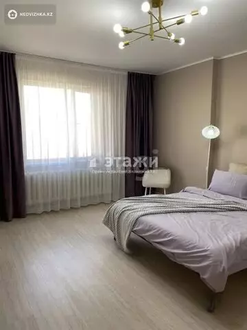 1-комнатная квартира, этаж 4 из 12, 42 м²