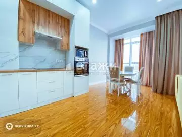 2-комнатная квартира, этаж 9 из 12, 67 м², на длительный срок