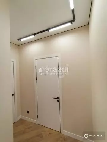 3-комнатная квартира, этаж 3 из 18, 105 м²