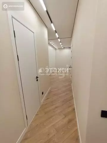 3-комнатная квартира, этаж 3 из 18, 105 м²