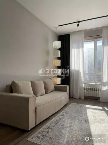 1-комнатная квартира, этаж 8 из 9, 38 м²