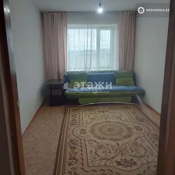 1-комнатная квартира, этаж 4 из 5, 37 м²