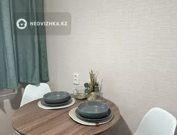 2-комнатная квартира, этаж 1 из 5, 45 м², посуточно