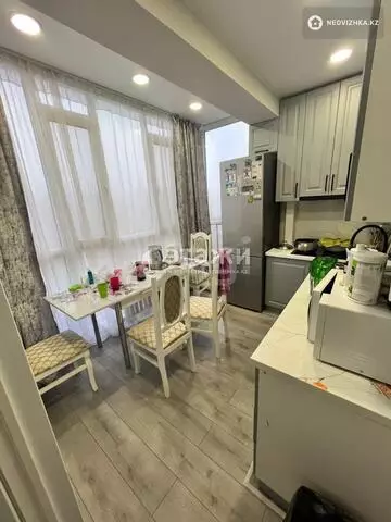 2-комнатная квартира, этаж 5 из 10, 49 м²