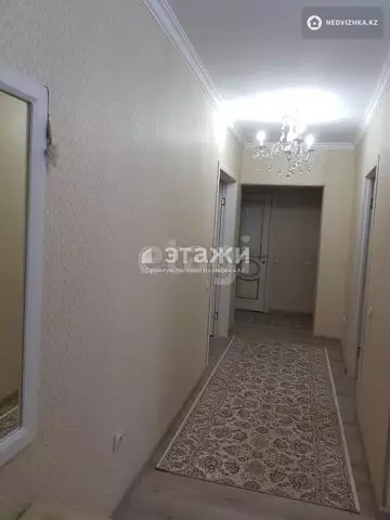 4-комнатная квартира, этаж 4 из 6, 103 м²