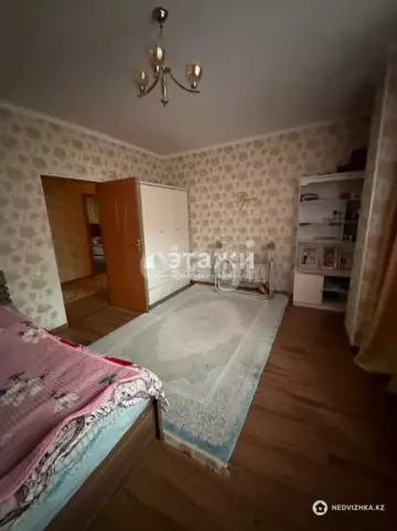 3-комнатная квартира, этаж 2 из 9, 80 м²