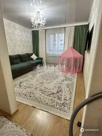 3-комнатная квартира, этаж 2 из 12, 83 м²