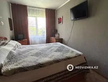 3-комнатная квартира, этаж 4 из 5, 59 м²