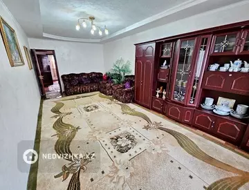 16-комнатный дом, 7 соток, 300 м²