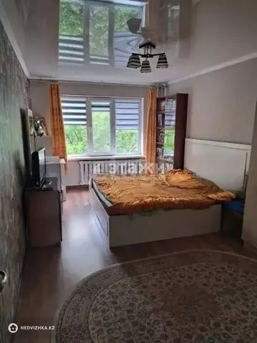 3-комнатная квартира, этаж 3 из 5, 65 м²