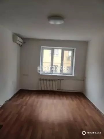 2-комнатная квартира, этаж 2 из 4, 42 м²