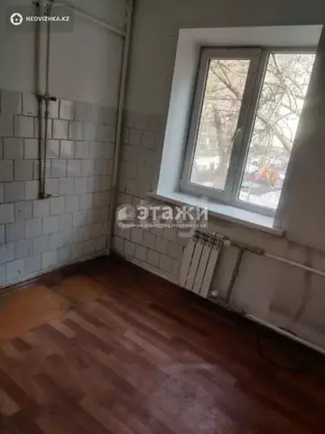 2-комнатная квартира, этаж 2 из 4, 42 м²