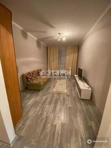 1-комнатная квартира, этаж 3 из 9, 38 м²