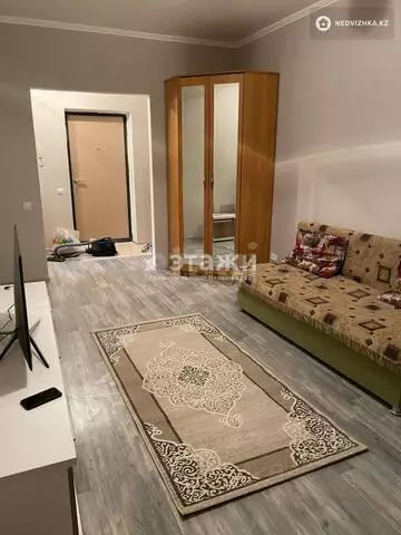 1-комнатная квартира, этаж 3 из 9, 38 м²
