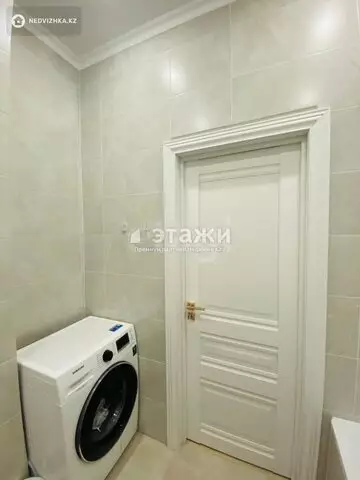 1-комнатная квартира, этаж 3 из 17, 38 м²
