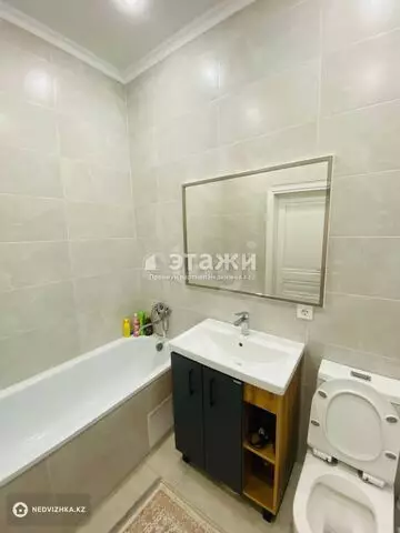 1-комнатная квартира, этаж 3 из 17, 38 м²