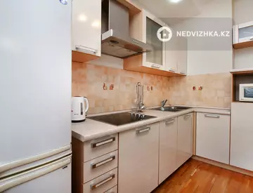 50 м², 1-комнатная квартира, этаж 10 из 25, 50 м², посуточно, изображение - 9